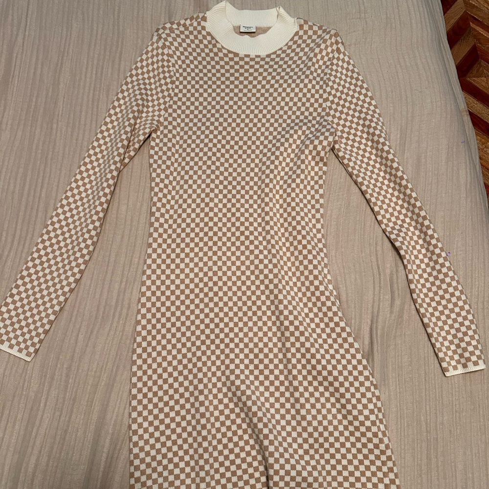 Abercrombie & Fitch Brown Checkered Sweater Dress